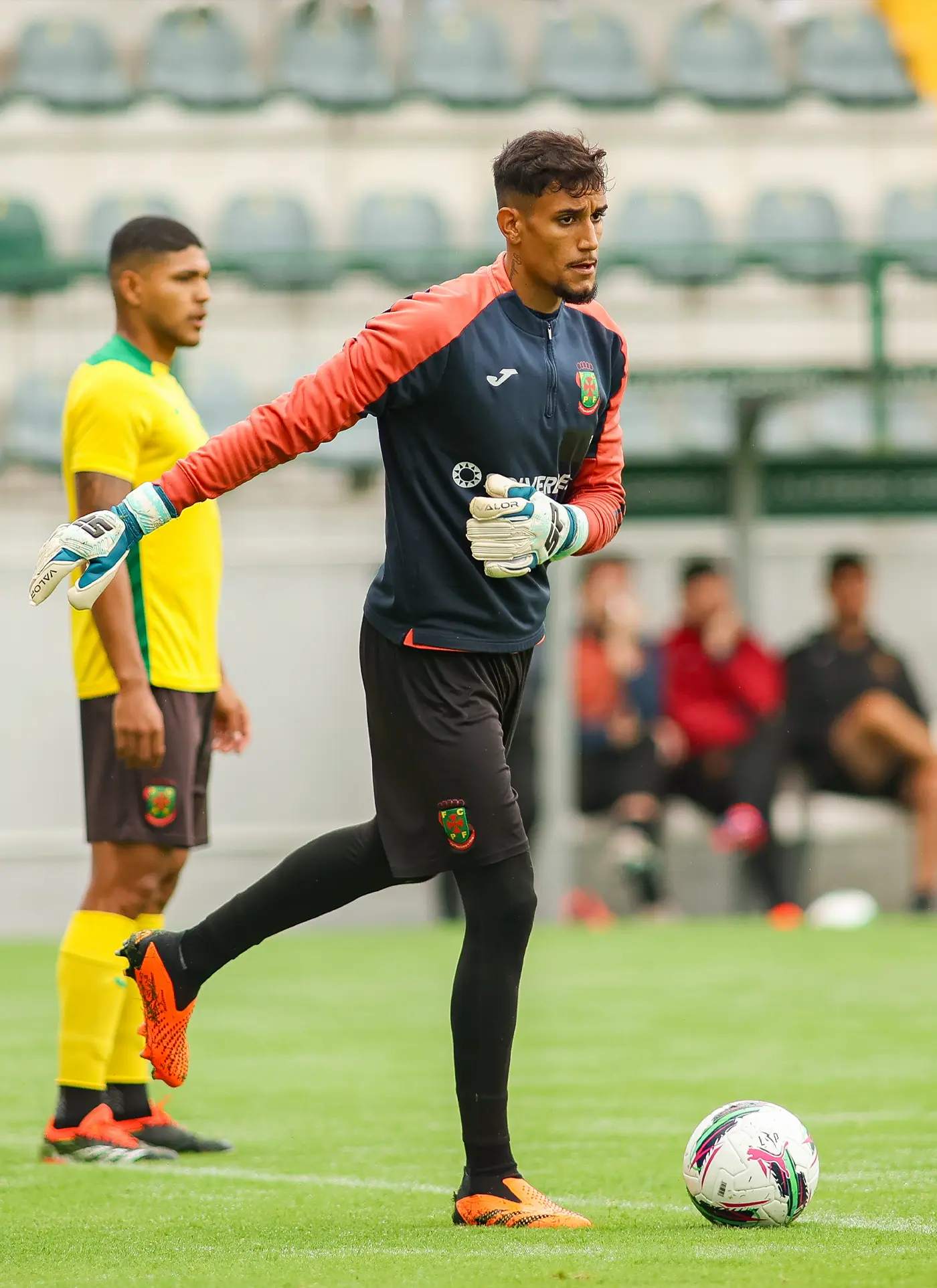 Jeimes ao serviço do FC Paços de Ferreira.