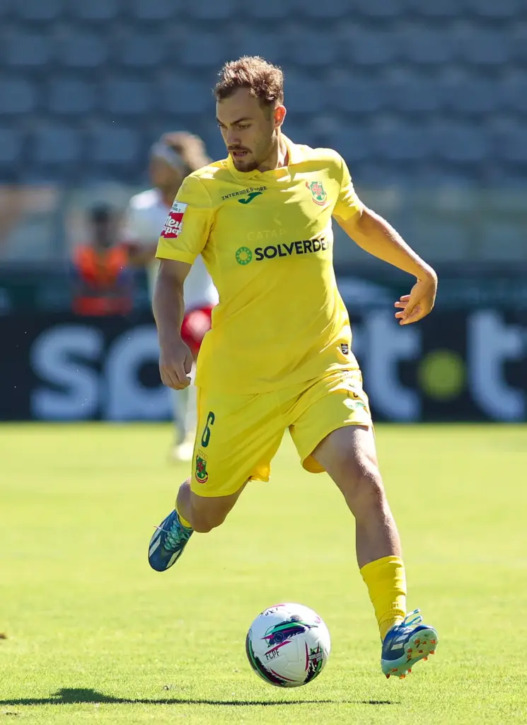 caiado em ação frente ao marítimo