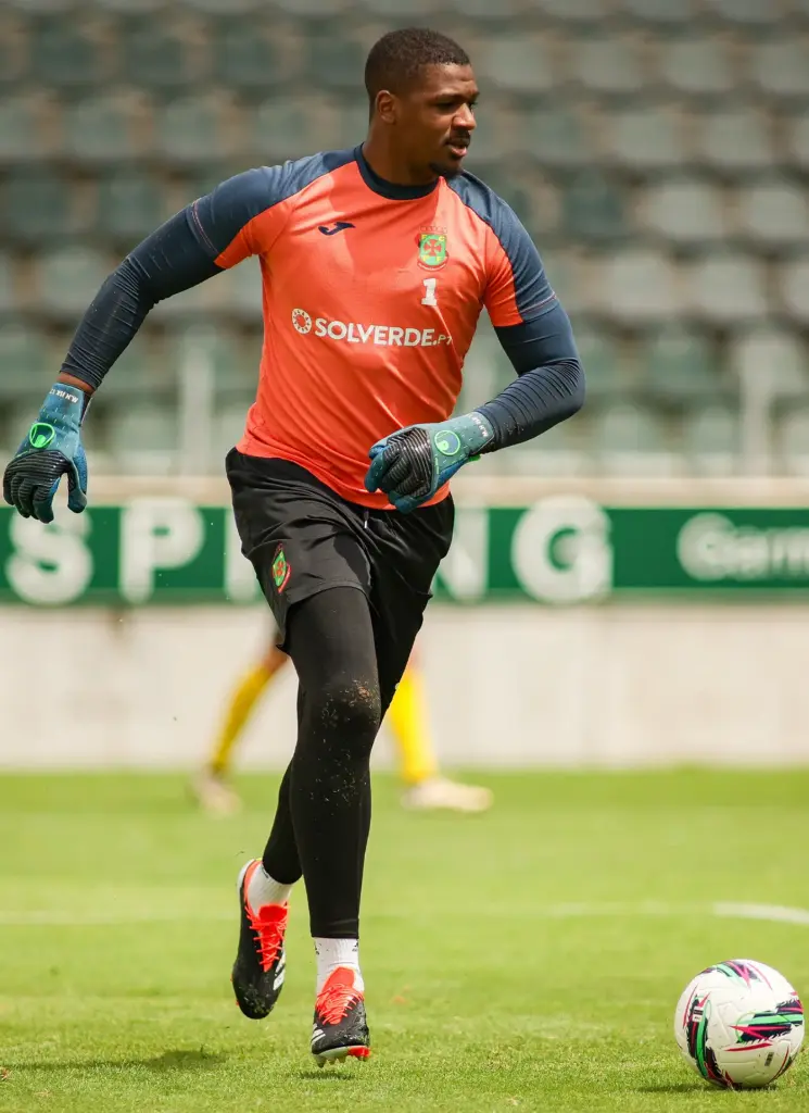 malcolm em ação em jogo treino