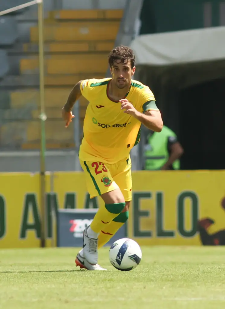 Tiago Ferreira ao serviço do FC Paços de Ferreira.