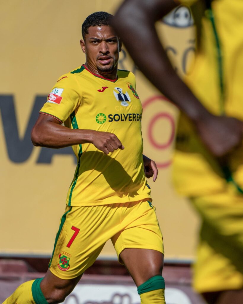 Diego Fernandes ao serviço do FC Paços de Ferreira.