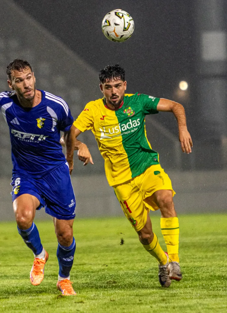 Sacra ao serviço do FC Paços de Ferreira.