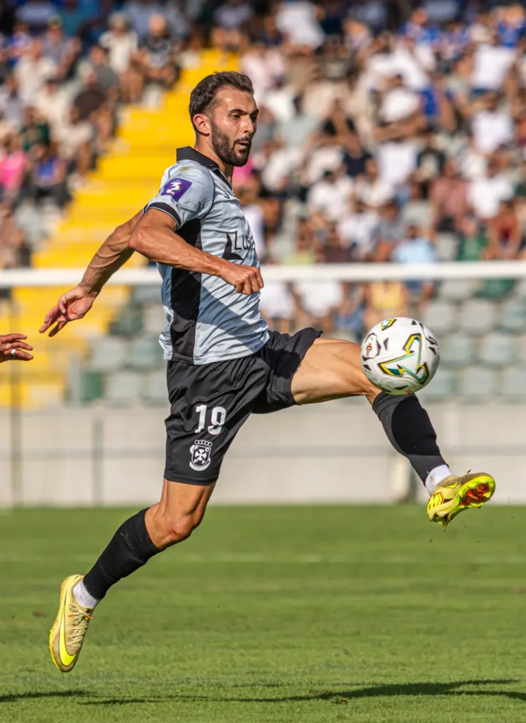 Tomás Castro ao serviço do FC Paços de Ferreira.