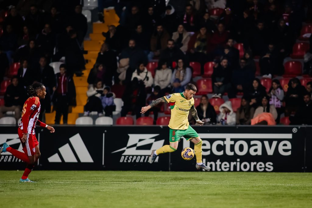 Antunes durante o jogo do FC Paços de Ferreira com o AVS, na Vila das Aves, a contar para a 14ª jornada da Liga Portugal 2.