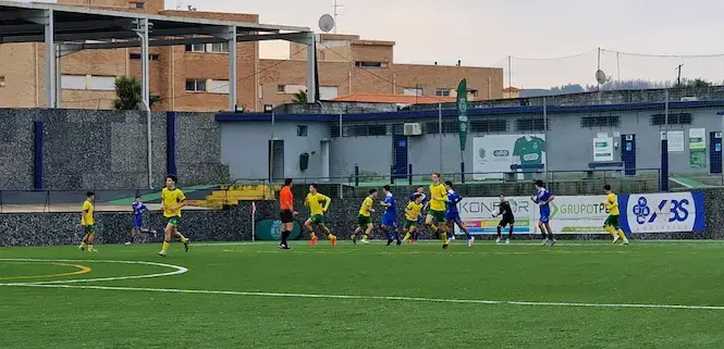 Jogo entre alfenense e paços em sub16