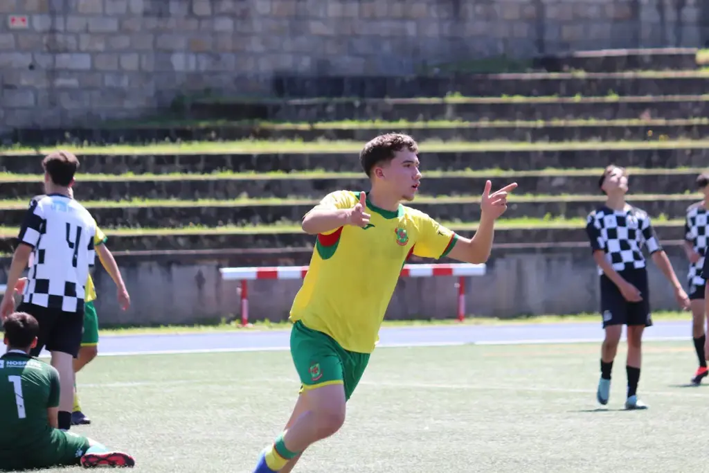 Gonçalo Cardoso, dos Sub-17, durante o jogo com o Boavista FC - no qual marcou dois golos.