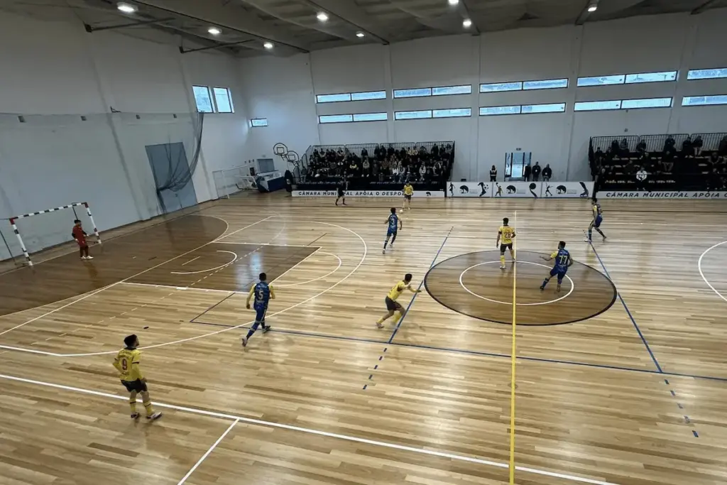 FC Paços de Ferreira Redifogo Futsal e ADC Nogueiró e Tenões durante um jogo a contar para a II Divisão Nacional - Fase de Manutenção.