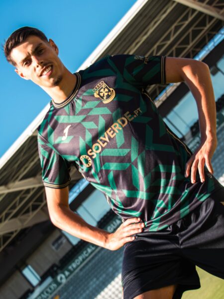 Camisola Alternativa 2025/2026 - Adulto