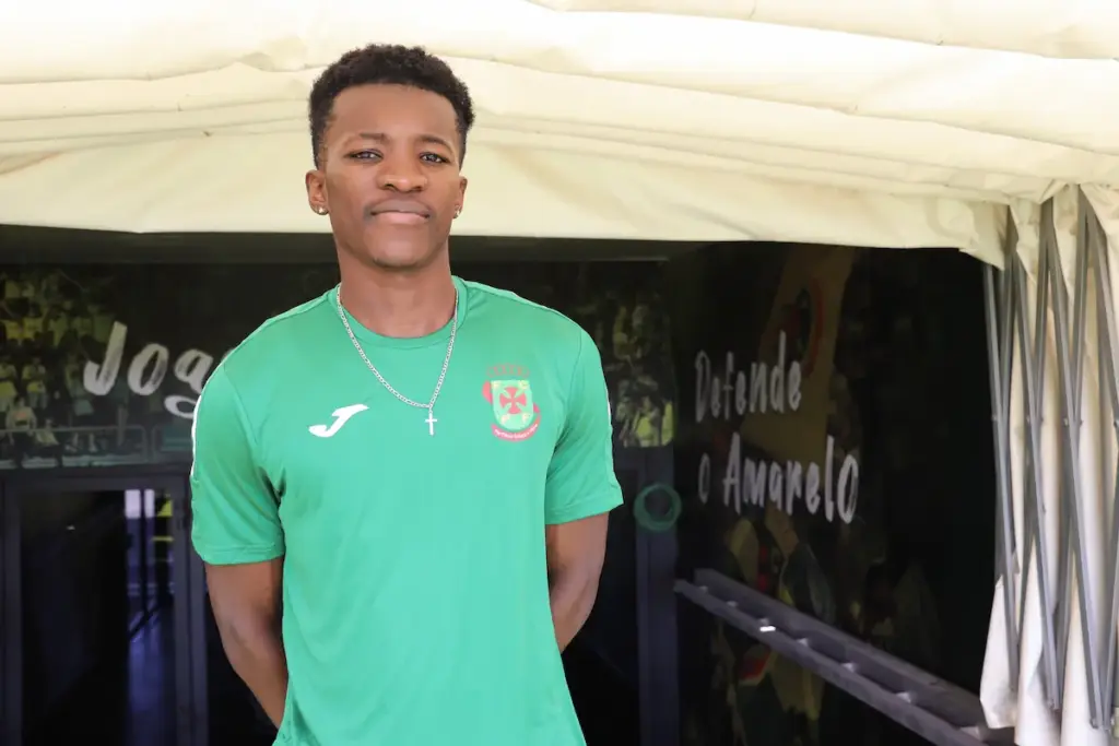 Joffrey Bazié na sua apresentação como jogador do FC Paços de Ferreira.
