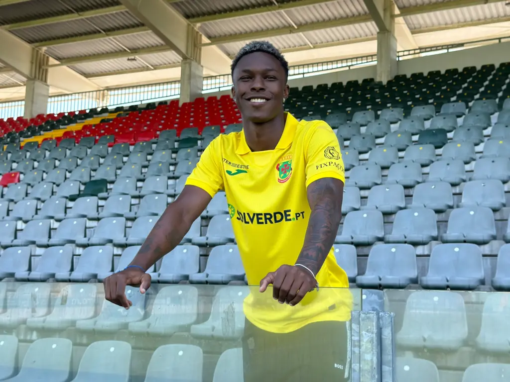 diegão assina pelo paços