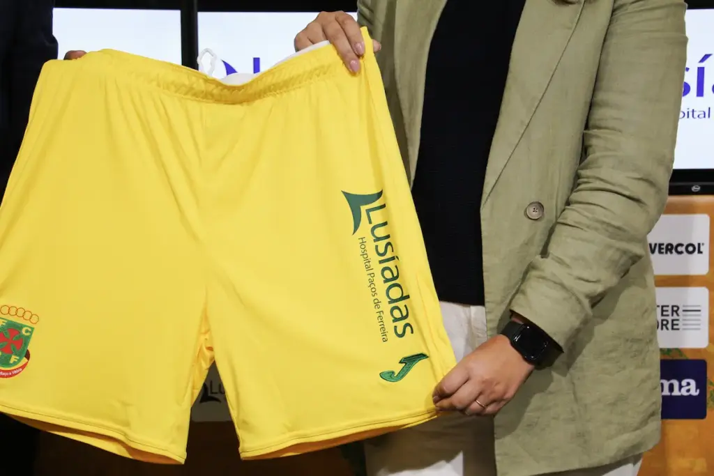 O Hospital Lusíadas de Paços de Ferreira é um dos sponsors do FC Paços de Ferreira.