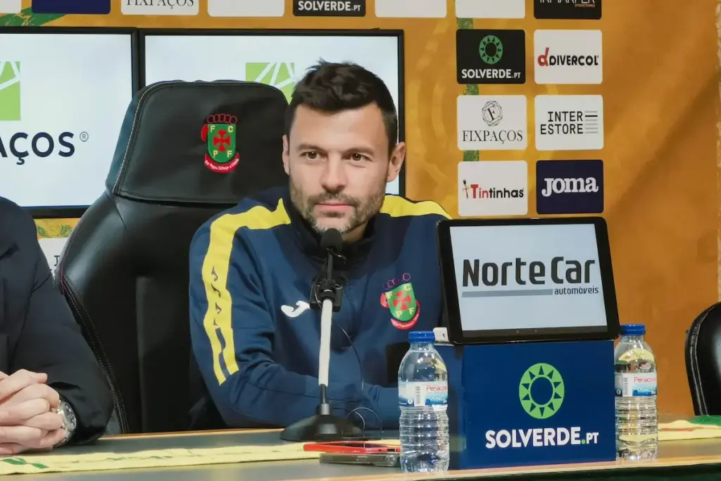 Filipe Cândido, treinador do FC Paços de Ferreira, na conferência de imprensa de apresentação.