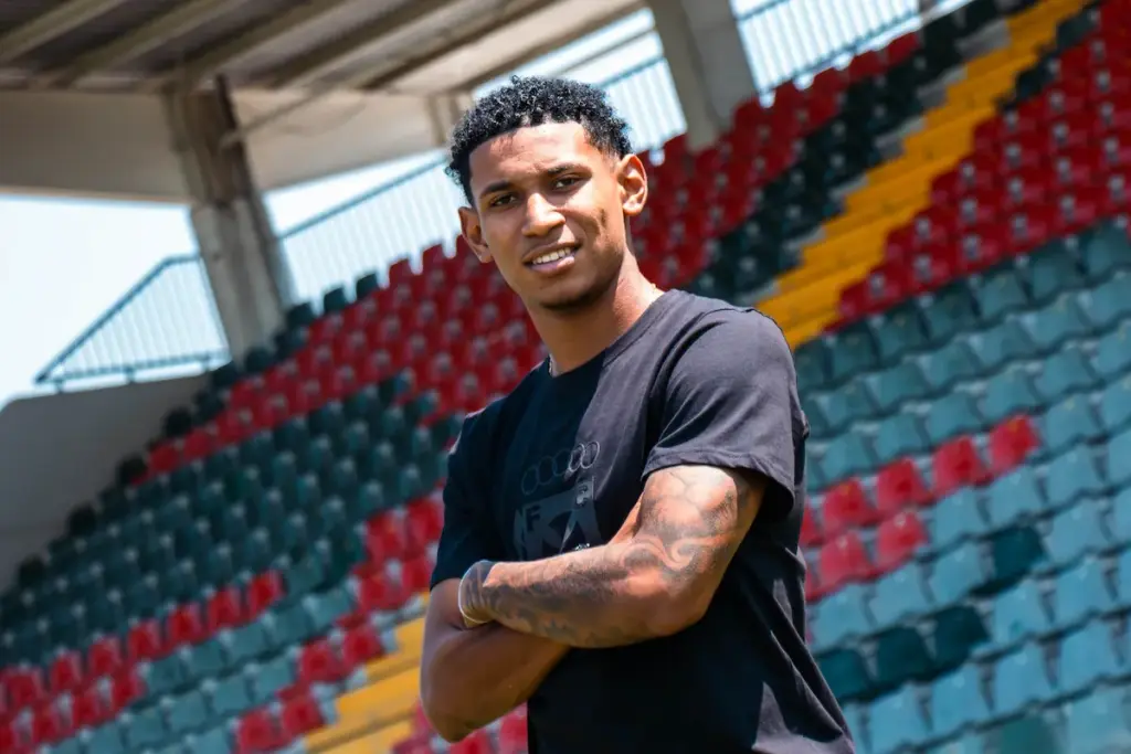 Fernandinho, novo reforço do FC Paços de Ferreira, no Estádio Capital do Móvel.