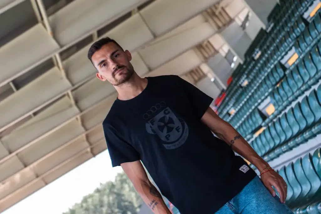 Rafael Vieira no Estádio Capital do Móvel.