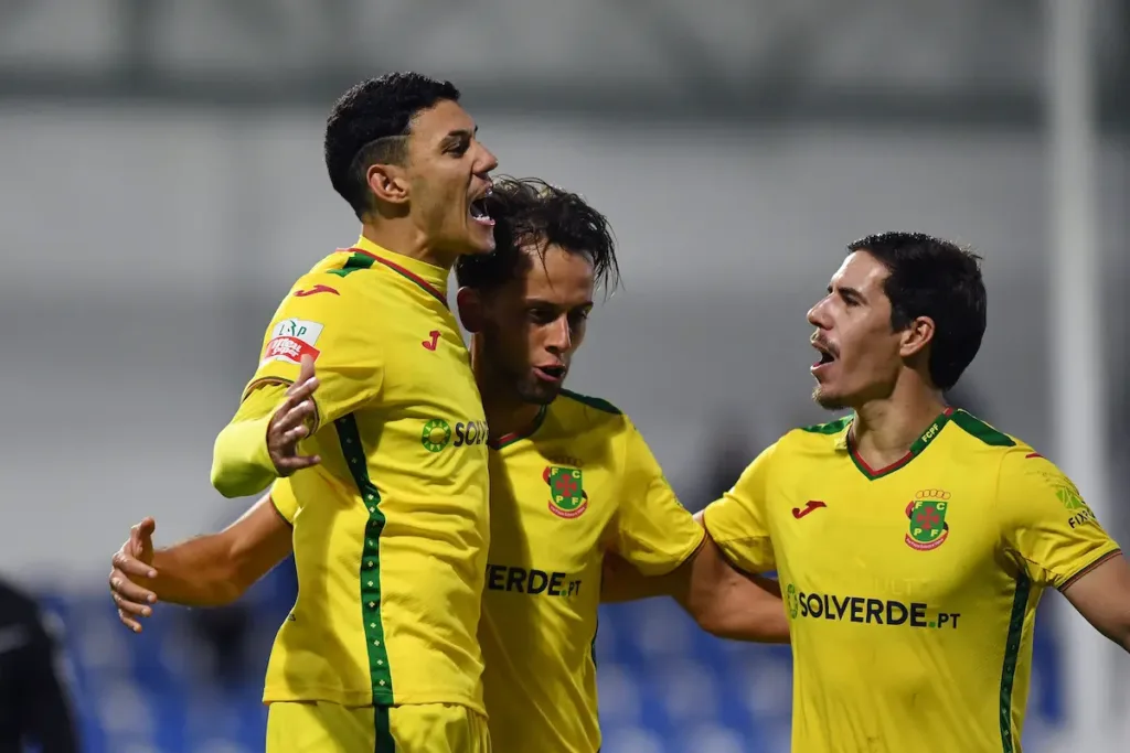 João Victor festeja o golo marcado ao CD Feirense, na 15.ª jornada da Liga Portugal Meu Super.