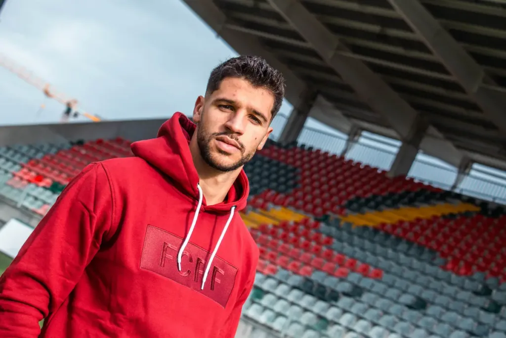 Miguel Falé, novo reforço do FC Paços de Ferreira, no Estádio Capital do Móvel.