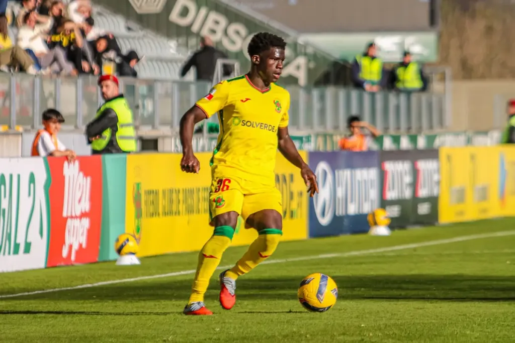 Vlad ao serviço do FC Paços de Ferreira.