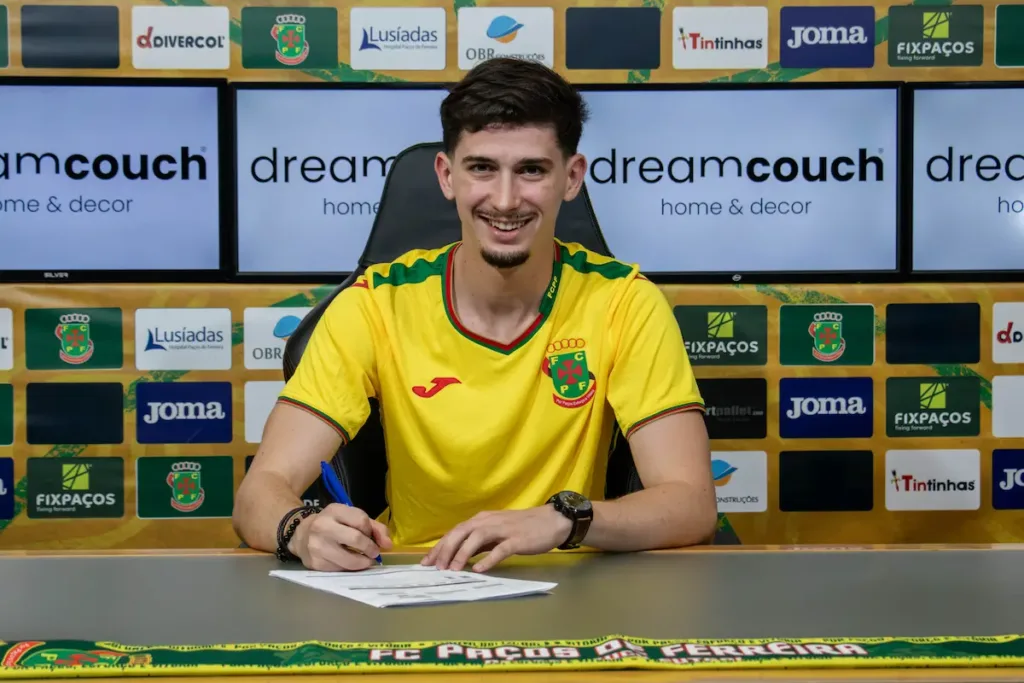 João Vinagre, novo reforço da equipa sénior de futsal do FC Paços de Ferreira.