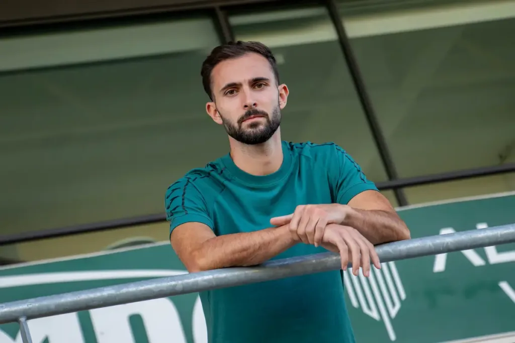 Tomás Castro no Estádio Capital do Móvel.
