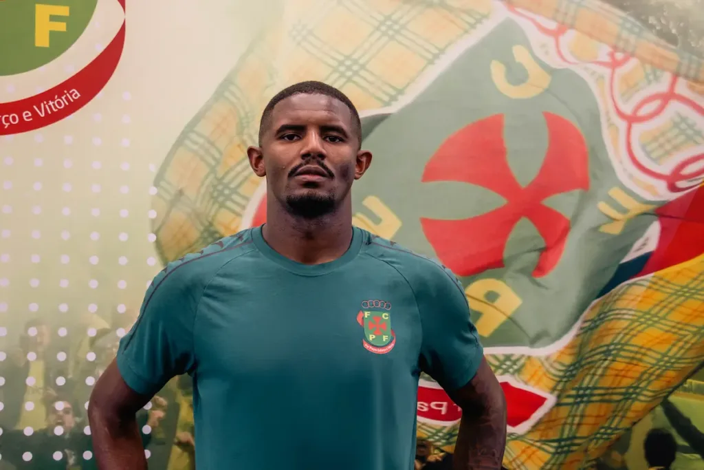 Marcão, reforço do FC Paços de Ferreira, no Estádio Capital do Móvel.